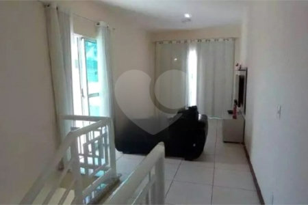 Cobertura à venda com 4 quartos, sendo 2 suítes,  em Algodoal, Cabo Frio, RJ