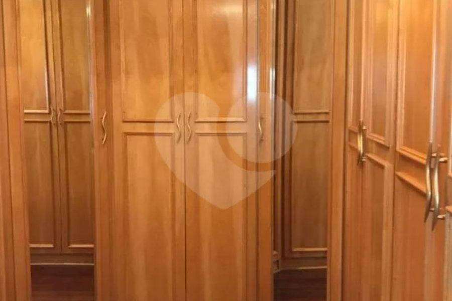 Sobrado à venda com 7 quartos, sendo 6 suítes, em Jardim França, São Paulo, SP