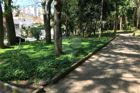 Terreno à venda em Lar São Paulo, São Paulo, SP