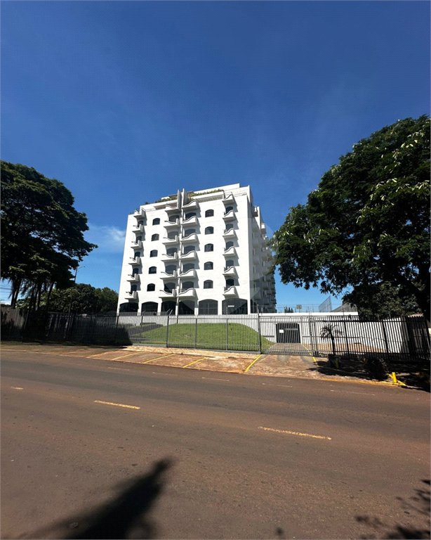 Apartamento à venda com 2 quartos, sendo 1 suíte, no Centro, Ponta Porã, MS