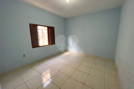 Casa à venda com 2 quartos em Jardim Elizabeth, Salto, SP