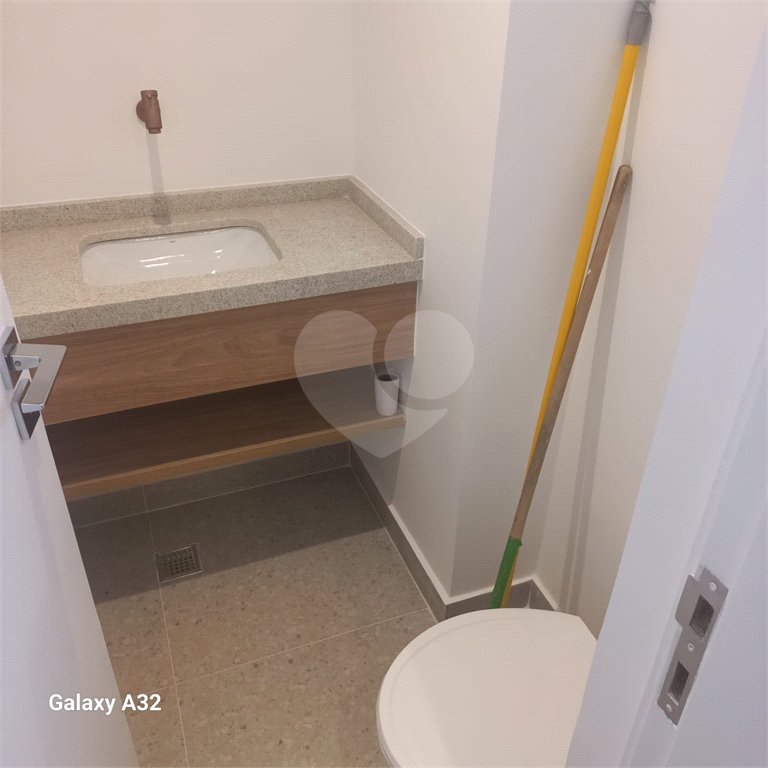 Apartamento à venda com 2 quartos, sendo 1 suíte, em Vila Olímpia, São Paulo, SP