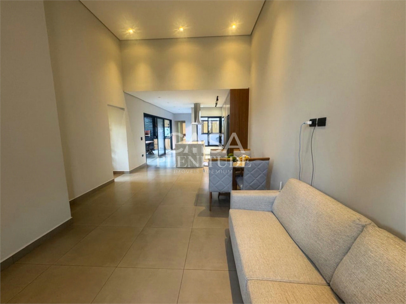 Casa em condomínio à venda com 3 quartos, sendo 1 suíte, em Wanel Ville, Sorocaba, SP