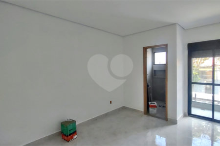 Sobrado à venda com 3 quartos, sendo 1 suíte, em Vila Granada, São Paulo, SP