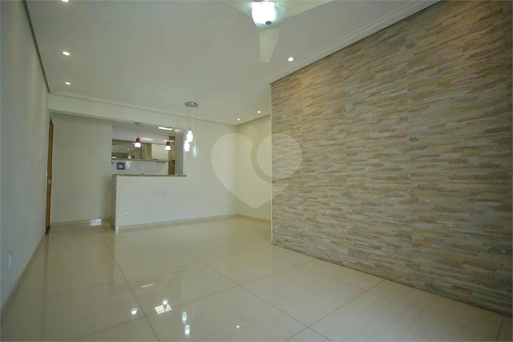 Apartamento à venda com 3 quartos, sendo 1 suíte, em Vila Lusitânia, São Bernardo do Campo, SP