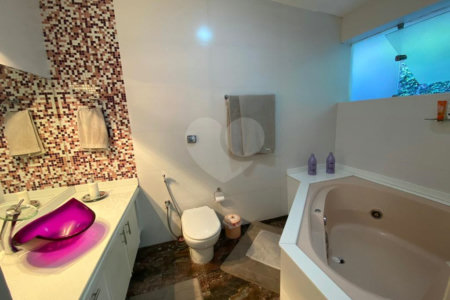 Casa à venda com 4 suítes em Vila Oliveira, Mogi das Cruzes, SP