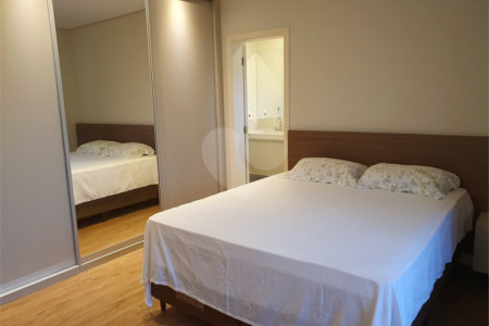 Casa à venda com 4 suítes no condomínio Residencial Jaguary, São José dos Campos - SP