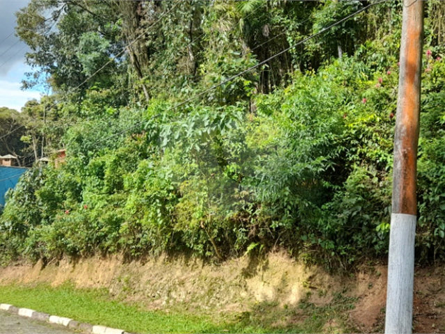 Terreno à venda no condomínio Parque Imperial da Cantareira, Mairiporã - SP