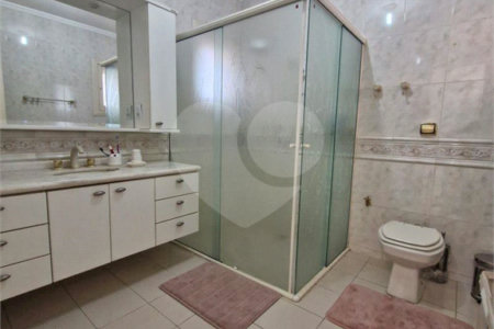 Casa à venda com 4 suítes no condomínio Estância Marambaia, Vinhedo - SP