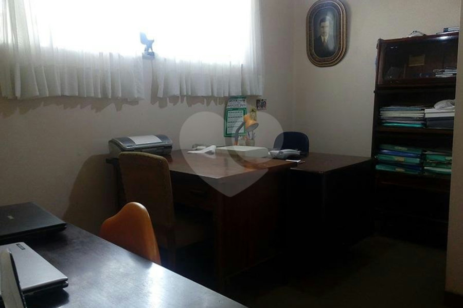 Casa à venda com 5 quartos, sendo 2 suítes, em Santana, São Paulo, SP