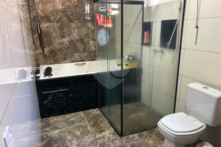 Casa à venda com 3 quartos, sendo 2 suítes, em Jardim de Cresci, São Carlos, SP