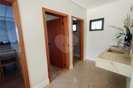Casa à venda com 5 quartos, sendo 2 suítes, no condomínio Terras de Jundiaí, Jundiaí - SP