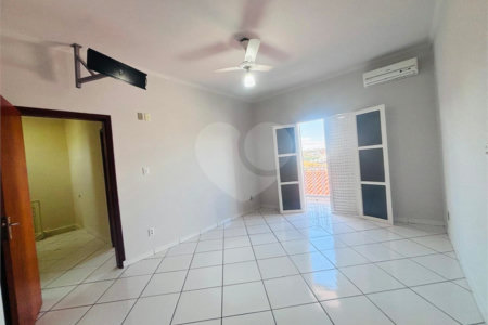 Casa para alugar com 3 quartos, sendo 1 suíte,  em Wanel Ville, Sorocaba, SP