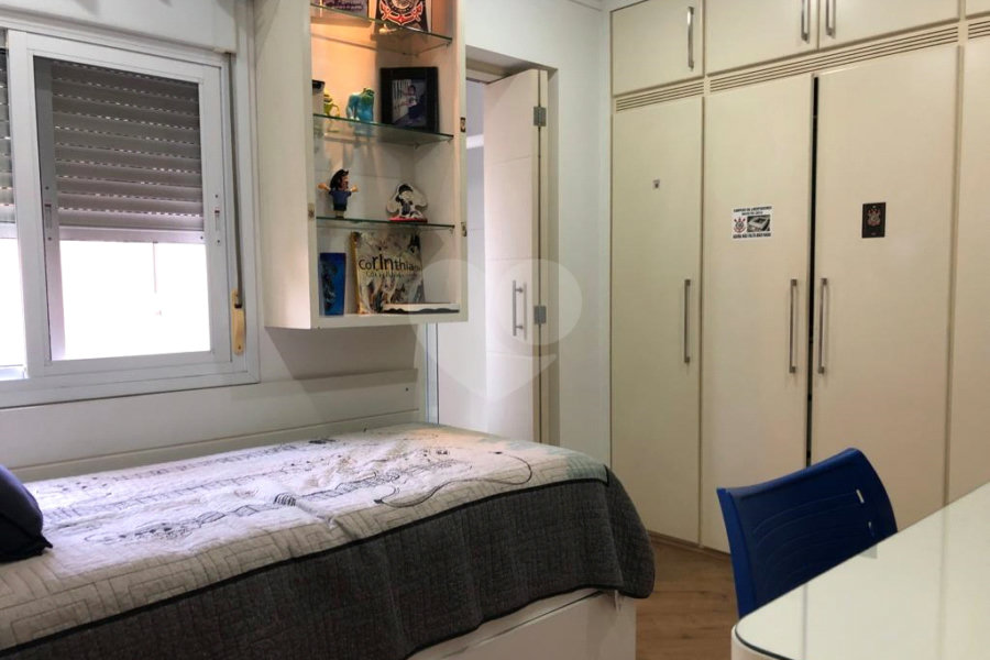 Casa à venda com 3 suítes em Santana, São Paulo, SP