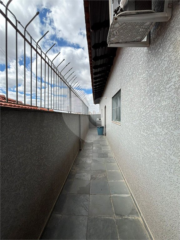 Casa à venda com 3 quartos, sendo 1 suíte,  em Vila Nivi, São Paulo, SP