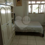 Casa à venda ou para alugar com 6 quartos, sendo 2 suítes, em Parque São George, Cotia, SP