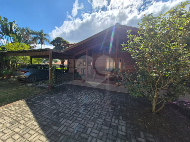 Casa Térrea à venda com 3 quartos, sendo 1 suíte,  em Serra da Cantareira, Mairiporã, SP