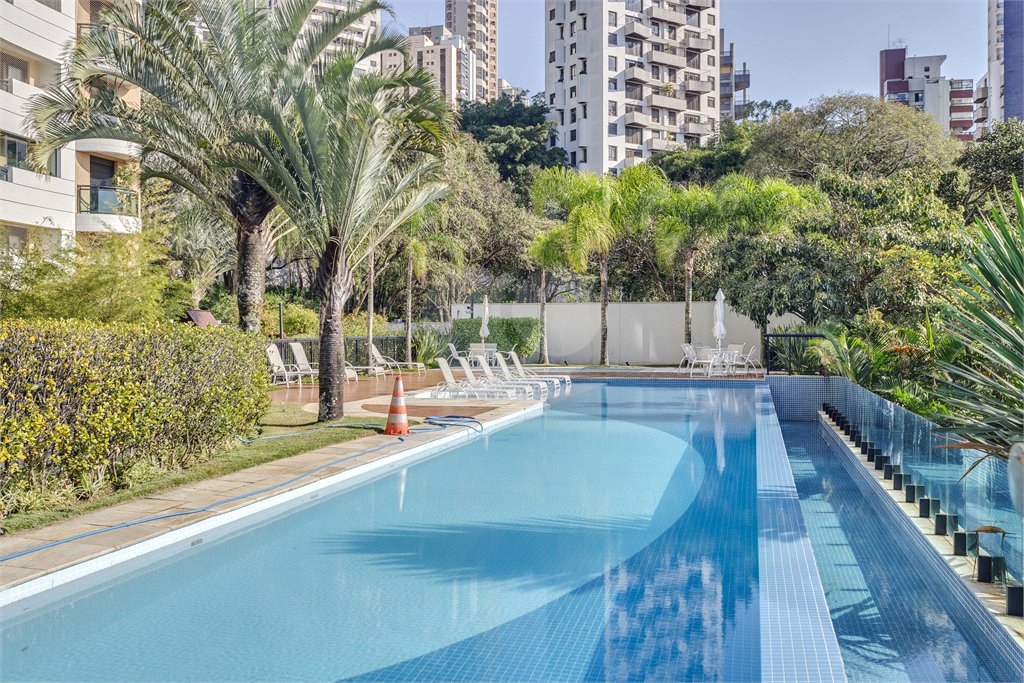 Apartamento à venda com 3 quartos, sendo 1 suíte, em Morumbi, São Paulo, SP