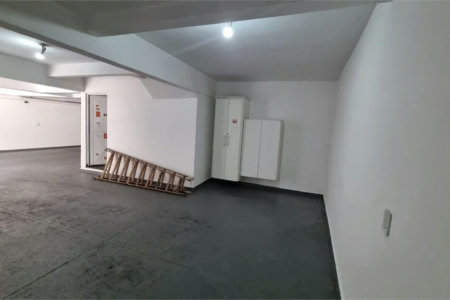 Casa à venda com 3 quartos, sendo 1 suíte, no condomínio Residencial Villagio, São Paulo - SP