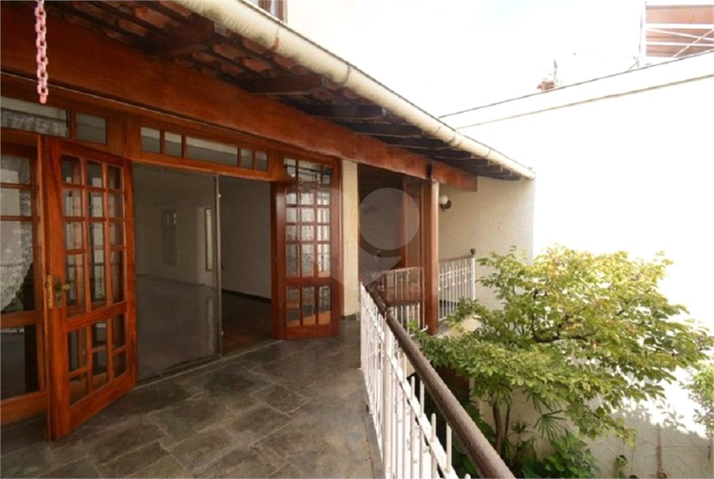 Casa à venda com 5 quartos, sendo 2 suítes, em Vila Galvão, Guarulhos, SP