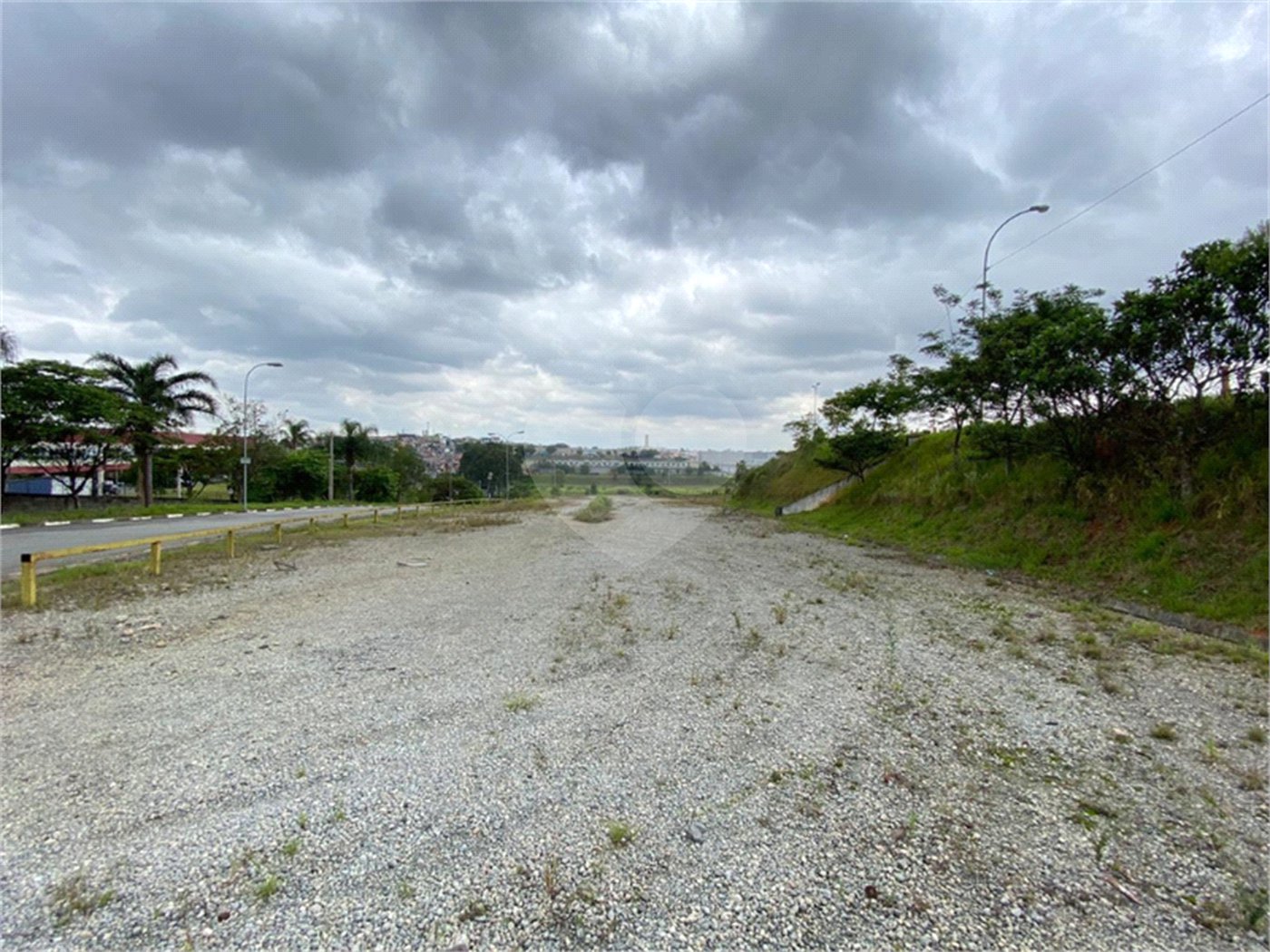 Terreno à venda ou para alugar em Jardim Presidente Dutra, Guarulhos, SP