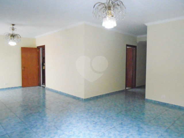 Casa Térrea à venda com 3 suítes em Jardim Petrópolis, São Paulo, SP