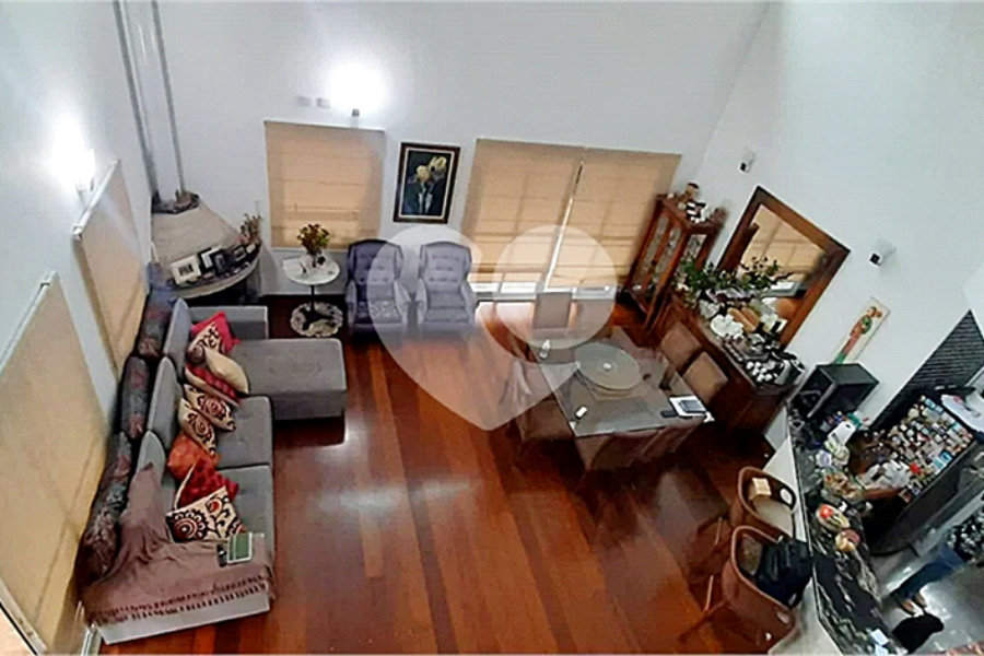 Casa à venda com 3 quartos, sendo 1 suíte, no condomínio Suíça da Cantareira, Mairiporã - SP