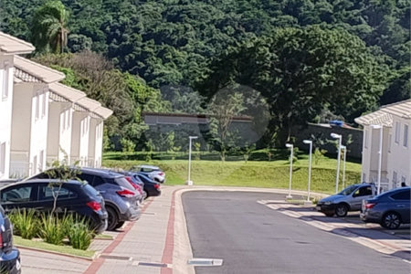Casa para alugar com 3 quartos, sendo 1 suíte, no condomínio Vila Quinta dos Manacás, Vinhedo - SP