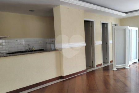 Apartamento à venda com 3 quartos, sendo 1 suíte, em Vila Augusta, Guarulhos, SP