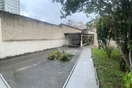 Casa Térrea à venda com 3 quartos, sendo 2 suítes, em Campo Belo, São Paulo, SP