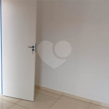 Casa à venda com 2 quartos em Vila Popular, Itapetininga, SP