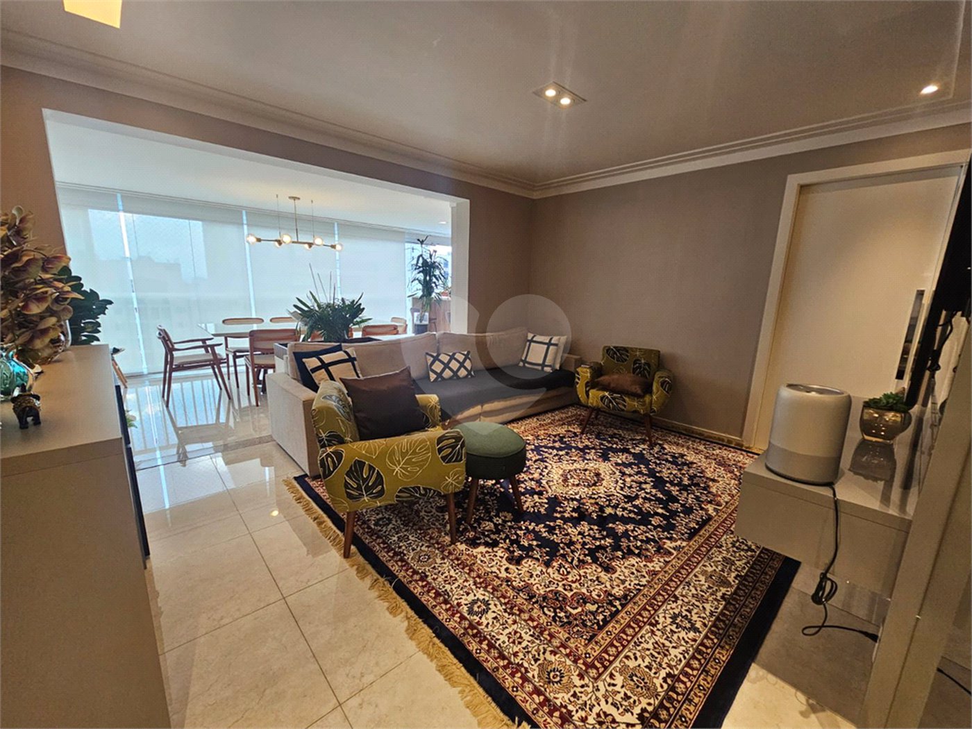 Apartamento à venda com 3 quartos, sendo 1 suíte, em Vila Regente Feijó, São Paulo, SP