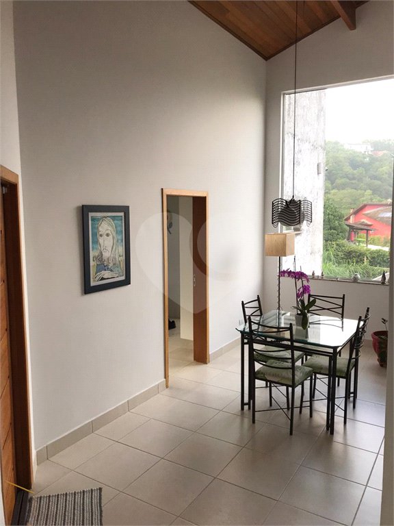 Casa à venda com 3 suítes no condomínio Alpes da Cantareira, Mairiporã - SP