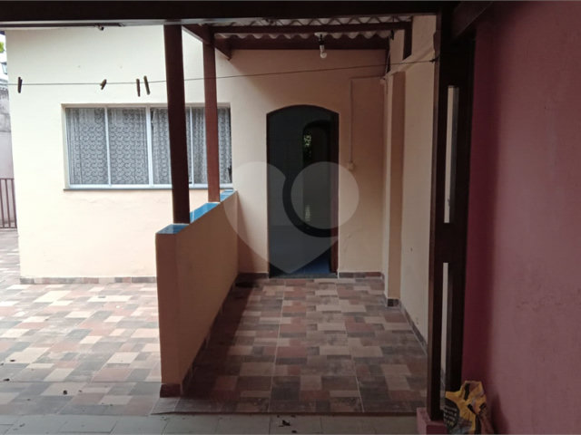 Casa Térrea à venda com 3 quartos, sendo 1 suíte,  em Vila Irmãos Arnoni, São Paulo, SP