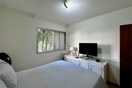 Apartamento à venda com 3 quartos, sendo 1 suíte, em Vila Sofia, São Paulo, SP