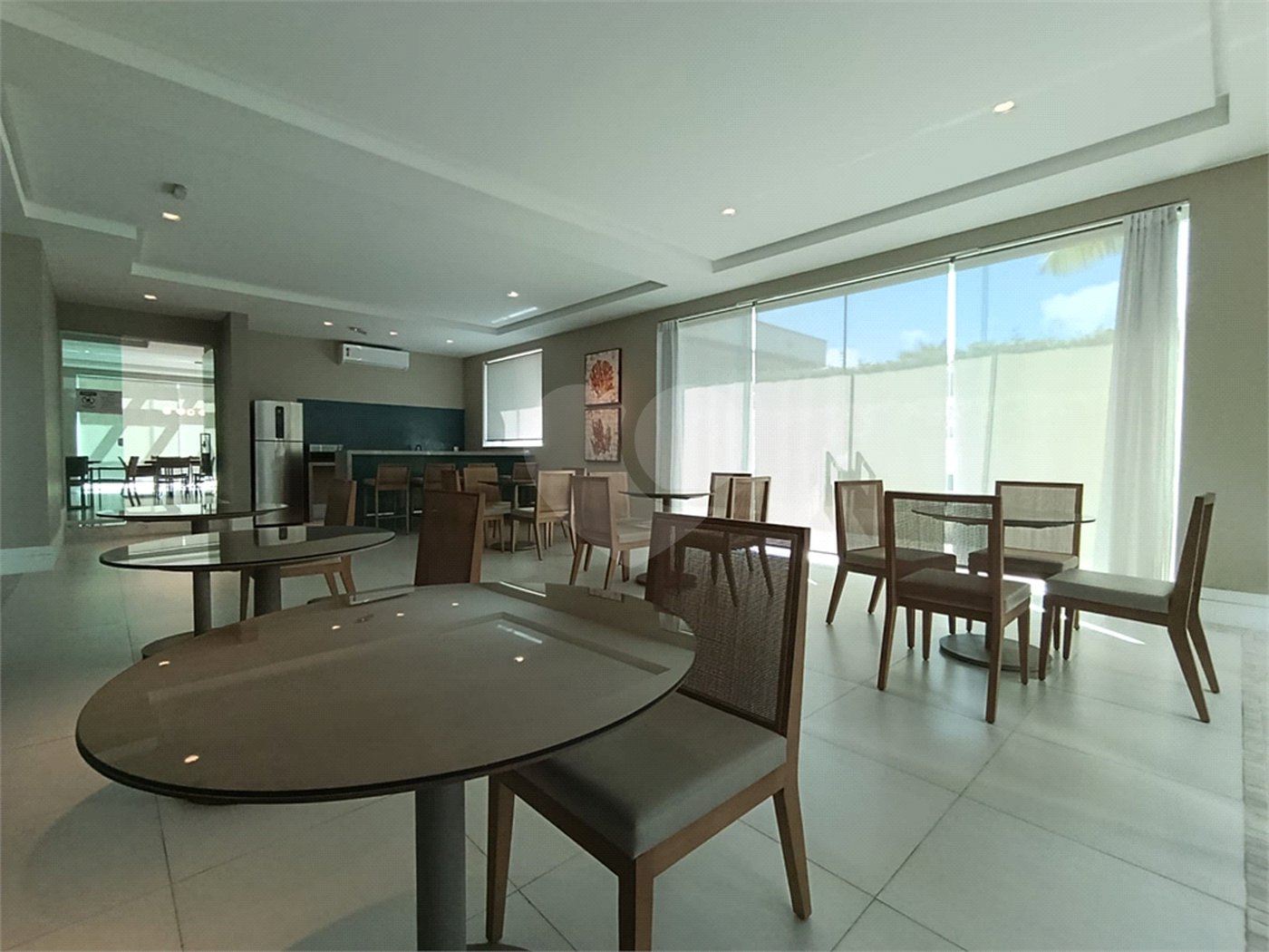 Apartamento para alugar com 3 suítes em Jardim Virgínia, Guarujá, SP