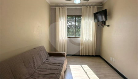 Apartamento à venda com 3 quartos, sendo 1 suíte, no Centro, Cabo Frio, RJ