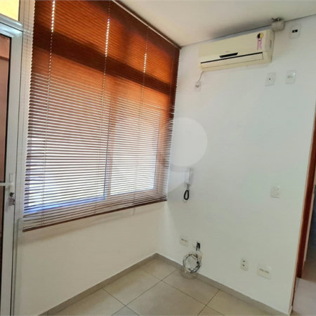Sobrado à venda com 3 suítes em Vila Hortência, Sorocaba, SP