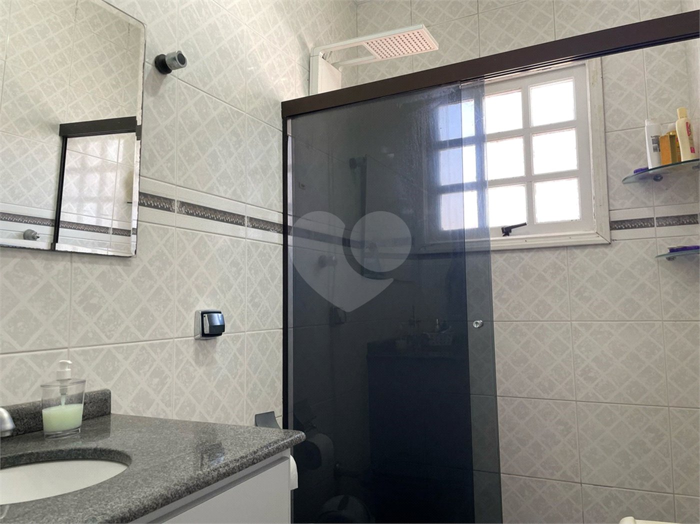 Sobrado à venda com 3 quartos, sendo 1 suíte, em Vila Paiva, São Paulo, SP