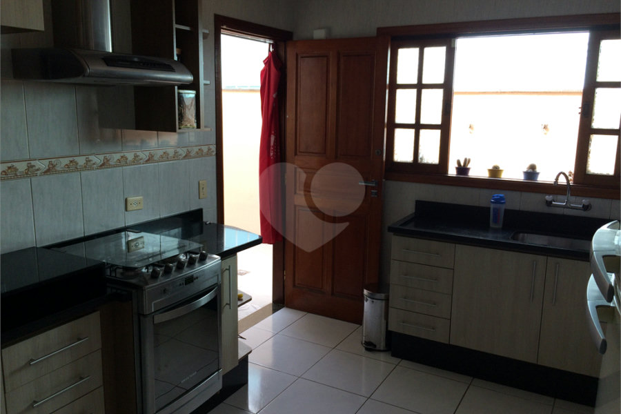 Sobrado à venda com 2 quartos, sendo 1 suíte, em Morumbi, São Paulo, SP