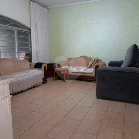 Casa à venda com 5 quartos, sendo 1 suíte,  em Jardim Anhangüera, Ribeirão Preto, SP