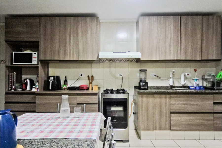 Salão à venda ou para alugar com 3 quartos, sendo 1 suíte, em Jardim Monjolo, São Paulo, SP