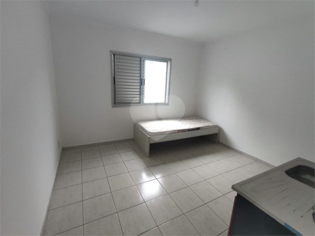 Casa para alugar com 1 quarto no condomínio Pomar, São Paulo - SP