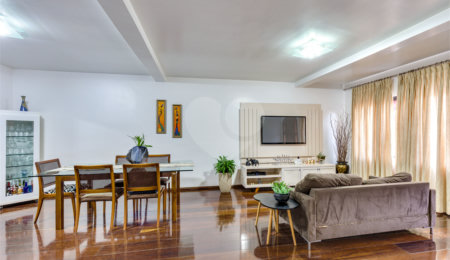 Sobrado à venda com 5 quartos, sendo 2 suítes,  em Socorro, São Paulo, SP