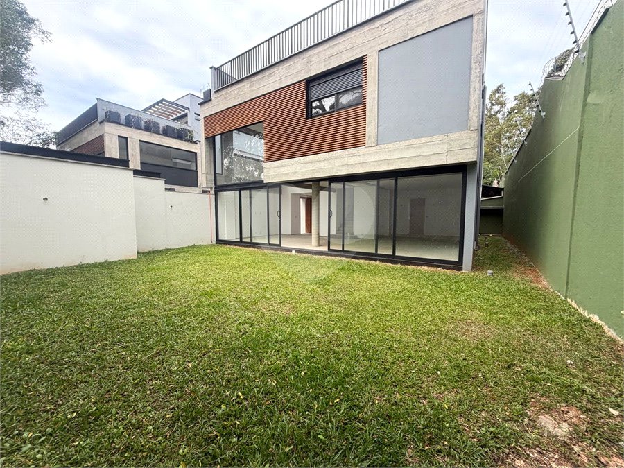 Casa à venda com 4 suítes no condomínio Rg 898 - Villa Boa Vista, São Paulo - SP