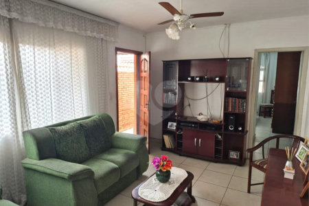 Casa à venda com 3 quartos, sendo 1 suíte, em Vila Mazzei, São Paulo, SP