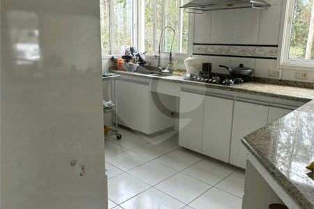 Casa à venda com 6 suítes no condomínio Arujá V, Arujá - SP