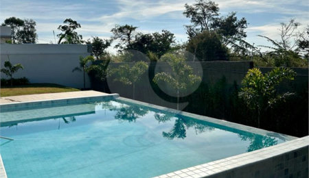 Casa à venda com 3 quartos, sendo 1 suíte,  no condomínio Santa Mônica, Itu - SP