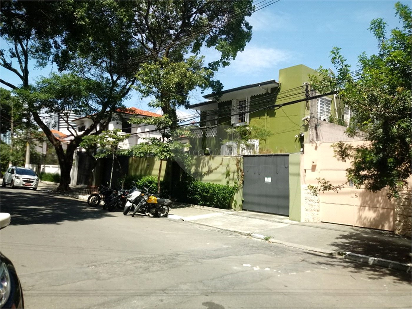 Casa à venda com 4 quartos em Jardim Paineiras, São Paulo, SP