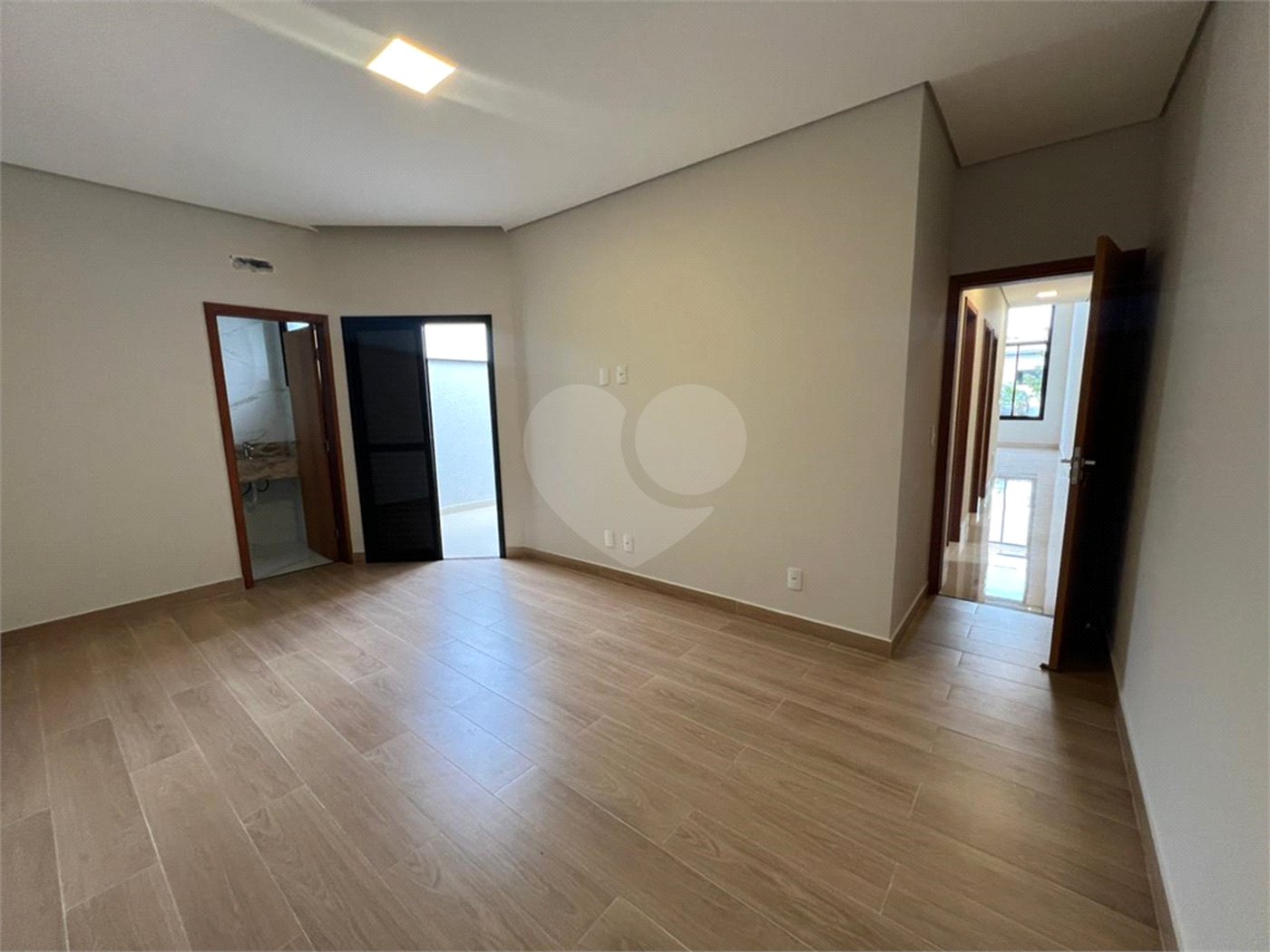 Casa à venda com 3 quartos, sendo 1 suíte,  em Jardim Residencial Villagio Ipanema I, Sorocaba, SP